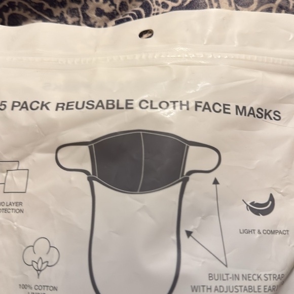 Reusable Cloth Face Masks Set - Picture 2 of 3